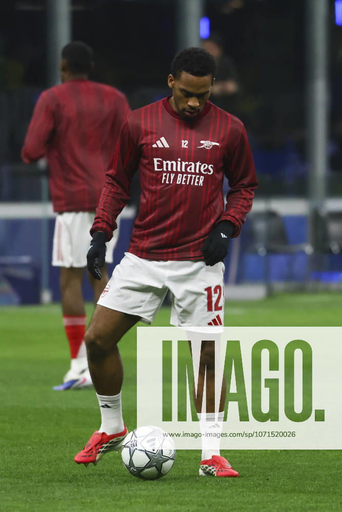 FC Internazionale Milano v Arsenal FC - UEFA Champions League 2025 26 League Phase MD7 Jurrien Timber plays during the UEFA Champions League 2025 26 match between FC Internazionale and FC Arsenal in Milano, Italy, on January 20, 2026, at Giuseppe Meazza stadium Milano Milano Italy