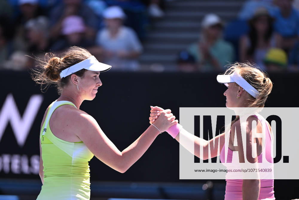 TENNIS AUSTRALIAN OPEN, Taylah Preston of Australia congratulates Linda Noskova of Czechia on her win in the Womens 2nd round match on day 5 of the 2026 Australian Open tennis tournament at Melbourne Park in Melbourne, Wednesday, January 22, 2026. ( NO ARCHIVING MELBOURNE VICTORIA AUSTRALIA