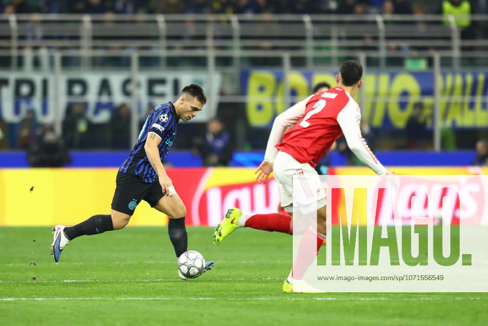 LAUTARO MARTINEZ of Inter in the UEFA Champions League 2025 26 League Phase Day 7 game between FC INTER and ARSENAL FC at the Giuseppe Meazza Stadium in Milan, Italy. Arsenal won 3:1. Milan Italy - ZUMAc179 20260120_zep_c179_430