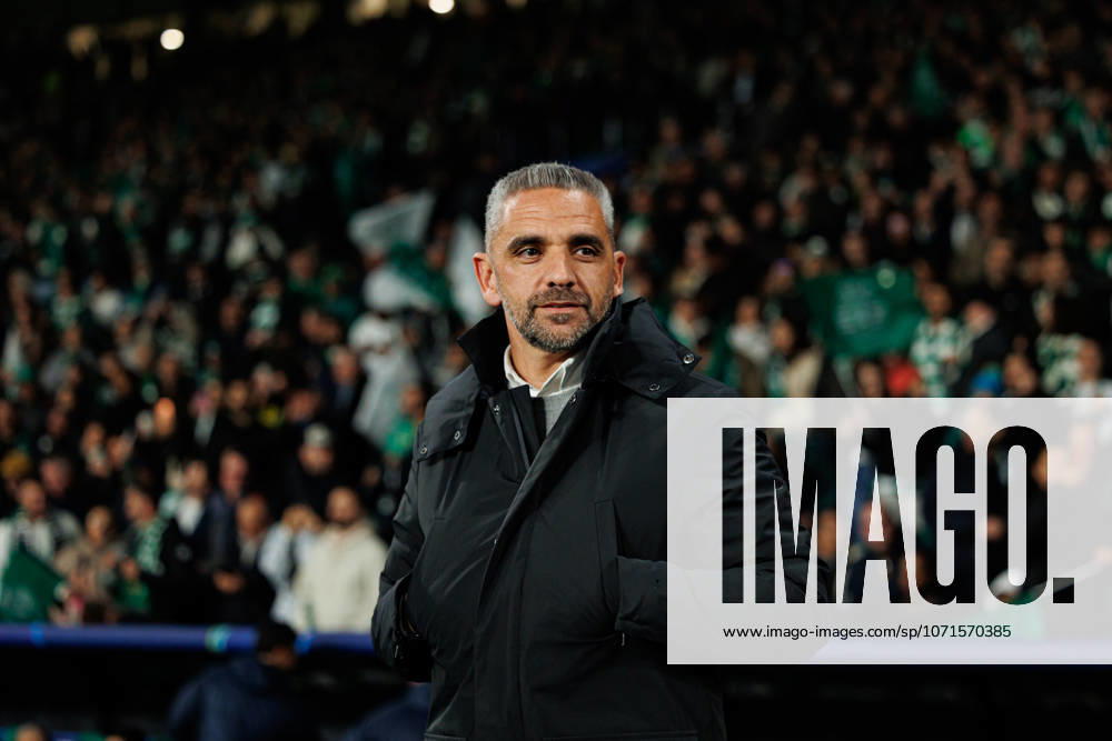 Rui Borges seen during UEFA Champions League game between teams of Sporting CP and Paris Saint-Germain at Estadio Jose Alvalade (Maciej Rogowski Ball Raw Images) Lisbon Estadio Jose Alvalade Portugal