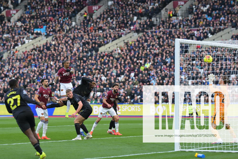 West Ham vs Sunderland Premier League GOAL Crysencio Summerville of West Ham United opens the scoring during the West Ham vs Sunderland, Premier League match at the London Stadium Stratford. London The London Stadium UK