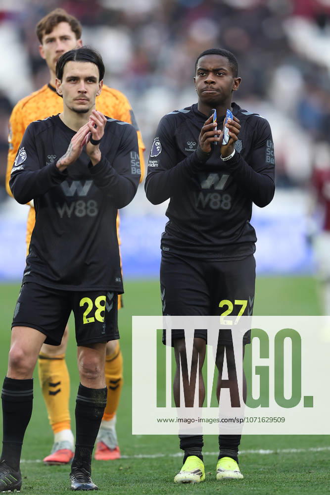 24th January 2026; London Stadium, London, England; Premier League Football, West Ham United versus Sunderland; Noah Sadiki and Enzo Le Fee of Sunderland thanking the fans after the match KatiexChan Content restricted for UK based newspaper