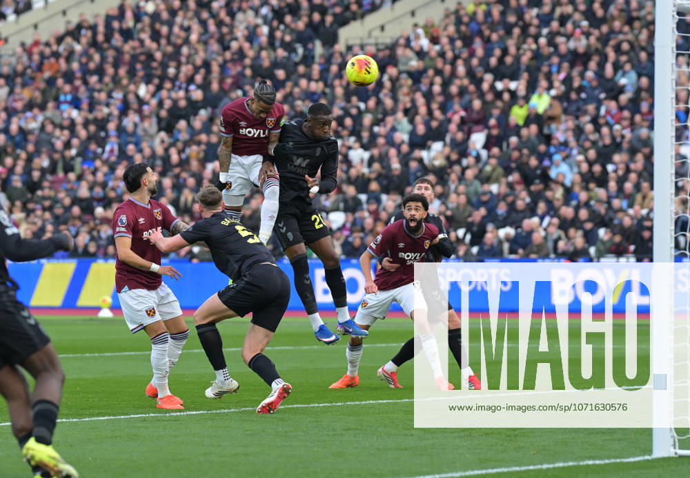 West Ham vs Sunderland Premier League GOAL Crysencio Summerville of West Ham United opens the scoring during the West Ham vs Sunderland, Premier League match at the London Stadium Stratford. London The London Stadium UK