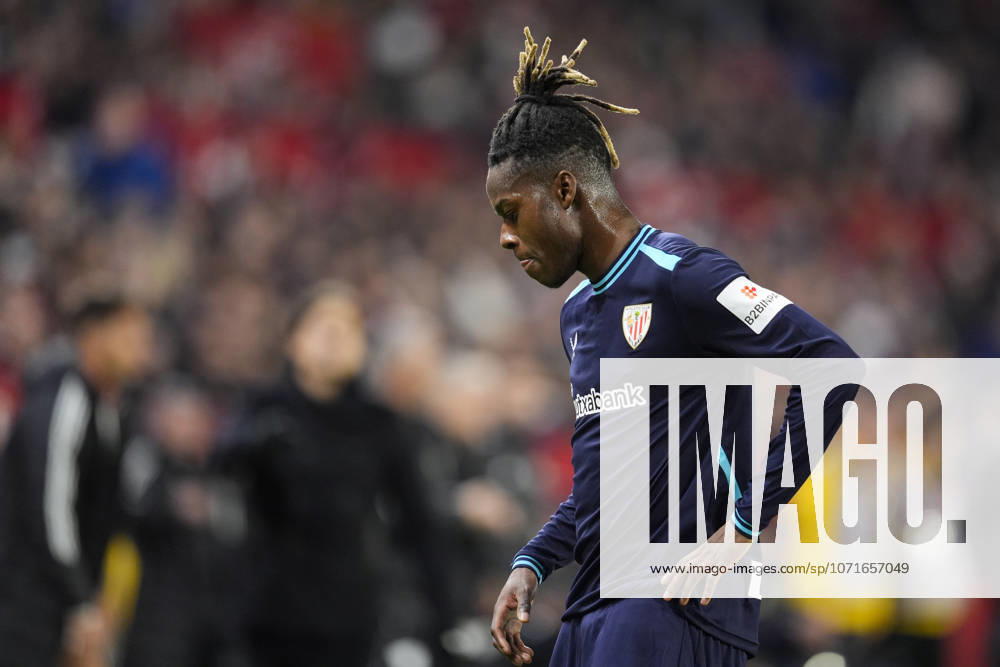 Nico Williams of Athletic Club looks on during the Spanish league, LaLiga EA Sports, football match played between Sevilla FC and Athletic Club at Ramon Sanchez-Pizjuan stadium on January 24, 2026, in Sevilla, Spain. Sevilla SPAIN - ZUMAa181 20260124_zaa_a181_207