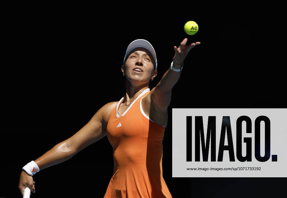 TENNIS AUSTRALIAN OPEN, Jessica Pegula of the USA prepares to serve during the Womens 4th round match against compatriot Madison Keys on day 9 of the 2026 Australian Open tennis tournament at Melbourne Park in Melbourne, Monday, January 26, 2026. ( NO ARCHIVING MELBOURNE VICTORIA AUSTRALIA