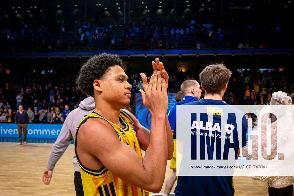 Basketball Berlin 25 01 2026 Season 2025 2026 EasyCredit BBL 1 Bundesliga Men, Men Alba Berlin BMA365 Bamberg Baskets Jack Kayil Alba Berlin, No 07 Jubel