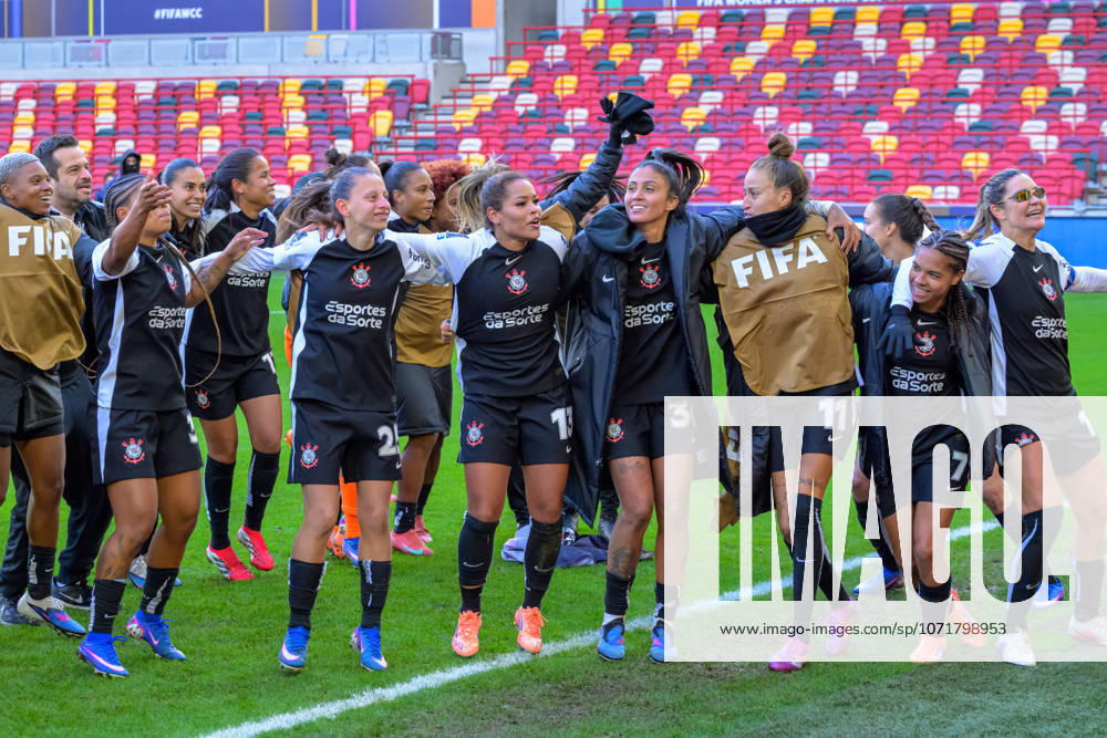 Players of SC Corinthians celebrating making the final of the FIFA Women s Champions Cup after the FIFA Women s Champions Cup game between Gotham FC vs SC Corinthians at Gtech Community Stadium in London , England . (Photo by Keeran Marquis Sports Press Photo SPP)