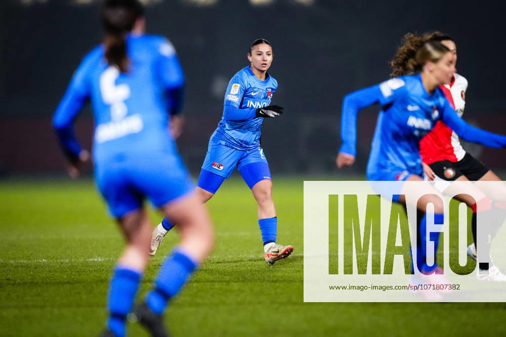 Eurojackpot Vrouwen KNVB beker: Feyenoord V1 v AZ Alkmaar V1 Rotterdam - Sabrine Ellouzi of AZ Alkmaar during the quarter final of the Eurojackpot Vrouwen KNVB beker in season 2025 2026. The match is set between Feyenoord V1 and AZ Alkmaar V1 at Nieuw Varkenoord on 28 January 2026 in Rotterdam, The Netherlands. (VK Sportphoto Danny de Groot)