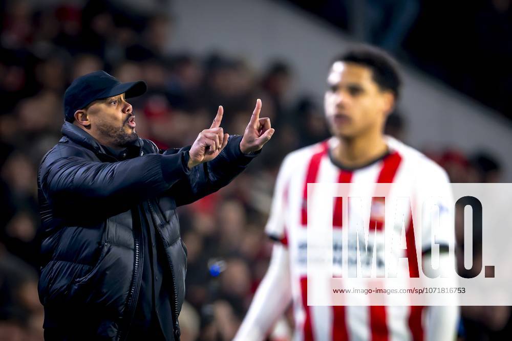 SC Bayern Munchen trainer Vincent Kompany during the match PSV Eindhoven vs FC Bayern Munchen at the Philips stadium for the Champions League League phase Matchday 8 season 2025 2026 in EINDHOVEN, Netherlands on 28 01 2026, Photo by Marcel van Dorst EYE4IMAGES
