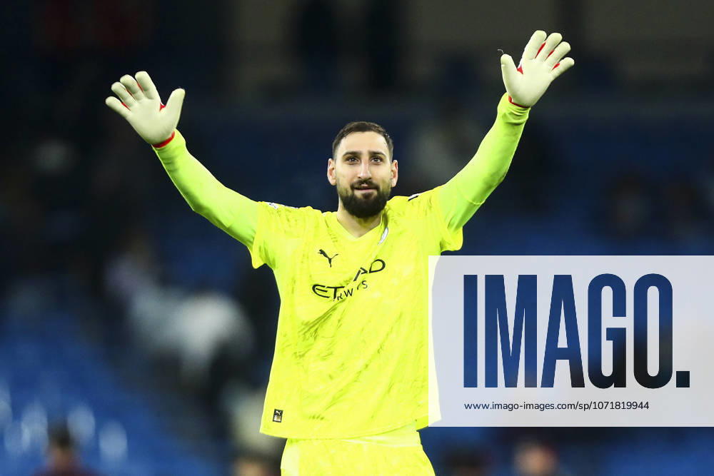Manchester City v Galatasaray S.K., UEFA Champions League Gianluigi Donnarumma, Goalkeeper of Manchester City waves to the fans during the Manchester City v Galatasaray S.K. UEFA Champions League MD8 match at the Etihad Stadium, Manchester, England on 28 January 2026 Credit: Luke Williams Every Second Media Editorial use only. All images are copyright Every Second Media Limited. No images may be reproduced without prior permission.