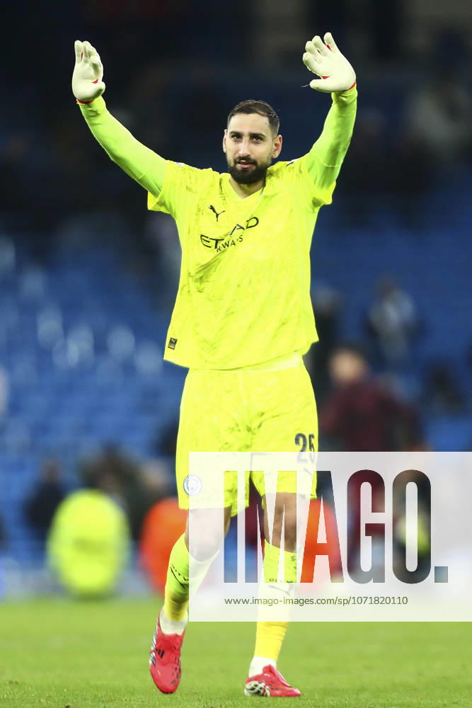 Manchester City v Galatasaray S.K., UEFA Champions League Gianluigi Donnarumma, Goalkeeper of Manchester City waves to the fans during the Manchester City v Galatasaray S.K. UEFA Champions League MD8 match at the Etihad Stadium, Manchester, England on 28 January 2026 Credit: Luke Williams Every Second Media Editorial use only. All images are copyright Every Second Media Limited. No images may be reproduced without prior permission.