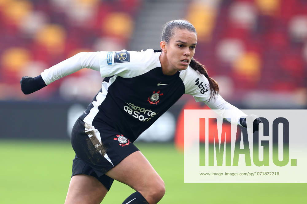 London, England, 28th January 2026. Ana Vitoria of Corinthians during the Gotham FC vs Corinthians Feminino FIFA Womens Champions Cup semi-final match at Gtech Community Stadium, London. Picture credit should read: Paul Terry Sportimage . SPI_142_PT_Gotham_Corinthians SPI-4483-0142
