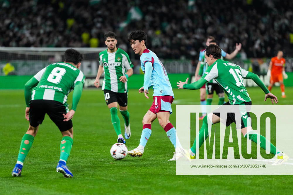 UEFA Europa League: Real Betis v Feyenoord Sevilla - In-beom Hwang of Feyenoord during the eighth match of the UEFA Europa League 2025 2026. The match is set between Real Betis Balompie and Feyenoord at Estadio La Cartuja on 29 January 2026 in Sevilla, Spain.