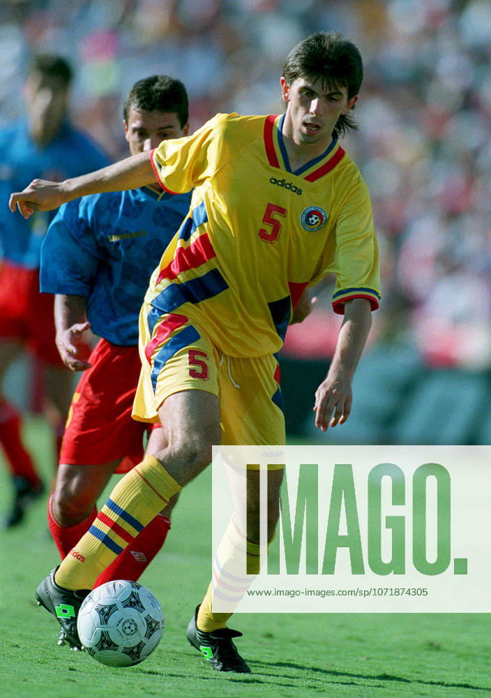 Colombia V Romania, FIFA World Cup, WM, Weltmeisterschaft, Fussball Finals Group A Angelo Lupescu of Romania on the ball during the FIFA World Cup Finals Group A match between Colombia and Romania at Rose Bowl In Pasadena on June 18, 1994 in California, United States. California Rose Bowl In Pasadena United States United States