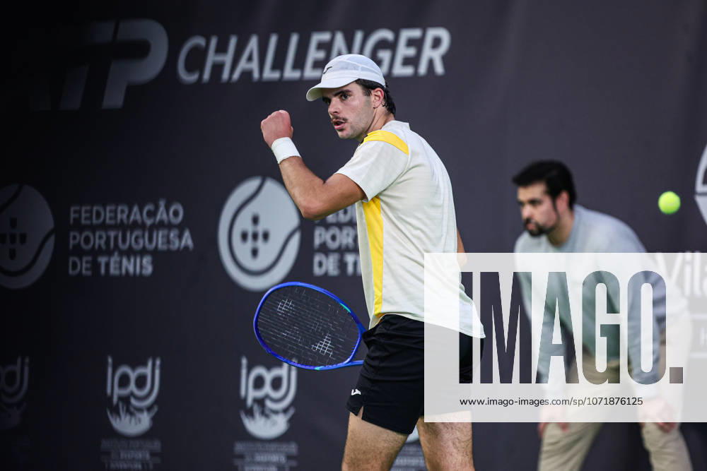 Indoor Oeiras Open 2 - Jaime Faria VS Alexis Galarneau Jaime Faria of Portugal competes against Alexis Galernau of Canada during the second round of the Indoor Oeiras Open 2026 - Challenger Tour Tennis at Clube de Tenis do Jamor in Oeiras, Portugal, on January 30, 2026. Lisbon Lisboa Portugal