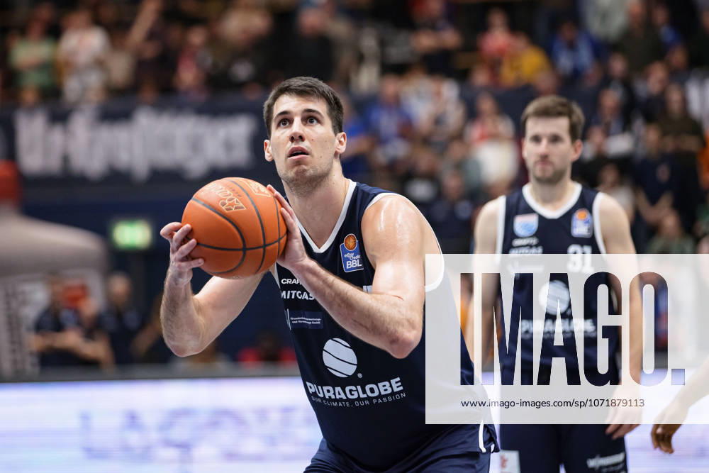Jure Planinic MBC, 44 , Spencer Reaves MBC, 31 , Syntainics MBC vs EWE Baskets Oldenburg, Basketball, 1 Bundesliga, Men, 18 Matchday Main Round, Season 2025 26, 30 01 2026 Weißenfels Stadthalle Sachsen Anhalt Germany