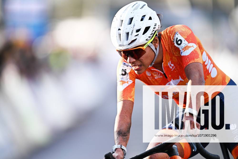 Dutch Ceylin del Carmen Alvarado pictured in action during the elite women race at the UCI Cyclocross World Championships, on Saturday 31 January 2026, in Hulst, The Netherlands. DAVIDxPINTENS x160049867x