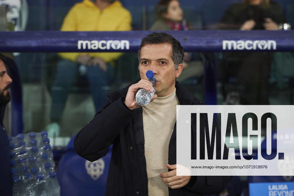 Head coach Luis Castro Levante UD during the LaLiga EA Sports match between Levante UD and Atlà tico Madrid at Ciudad de Valencia on January 31, 2026 in Valencia, Spain Photo by Maria Jose Segovia DeFodi Images