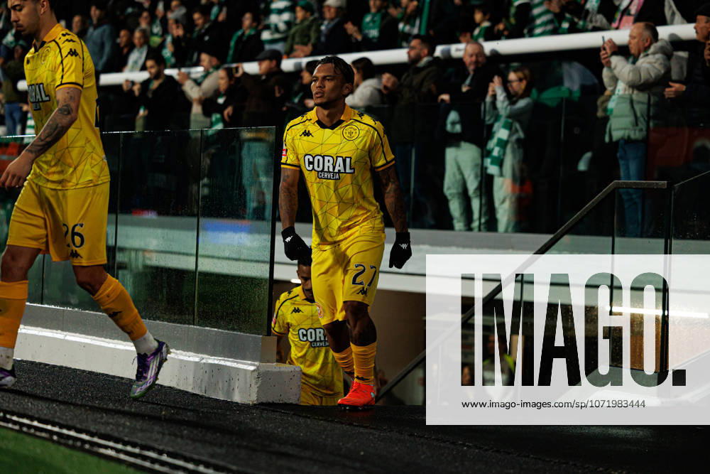 Gabriel Veron seen during Liga Portugal game between teams of Sporting CP and CD Nacional at Estadio Jose Alvalade (Luis Loureiro Ball Raw Images) Lisbon Estadio Jose Alvalade Portugal