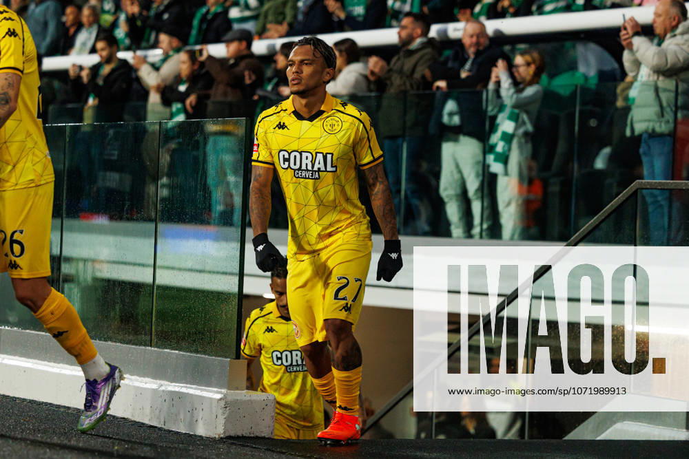 Gabriel Veron seen during Liga Portugal game between teams of Sporting CP and CD Nacional at Estadio Jose Alvalade (Luis Loureiro Ball Raw Images) Lisbon Estadio Jose Alvalade Portugal