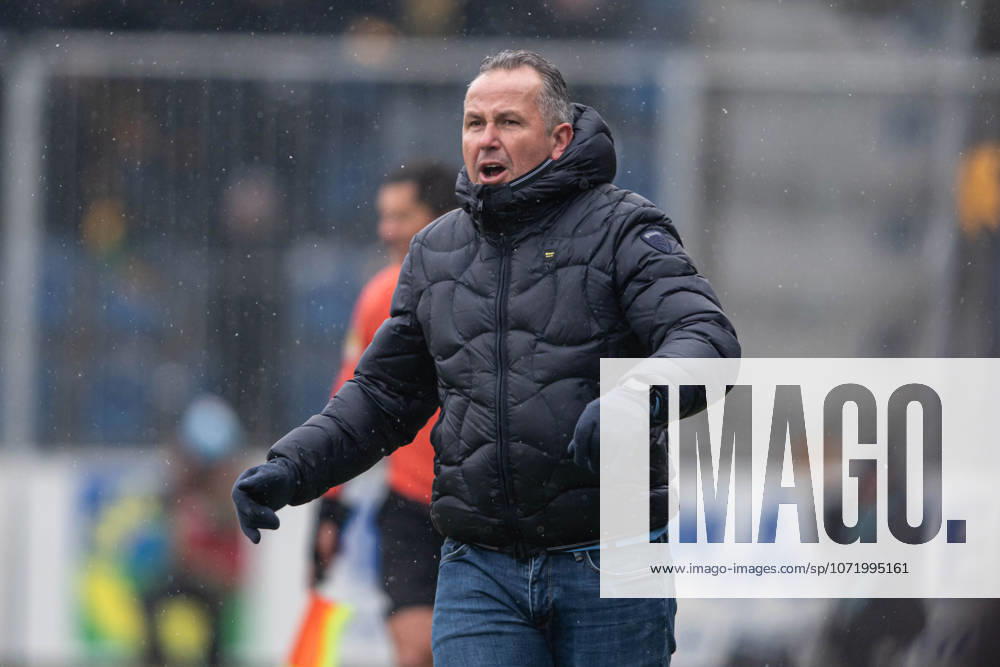 Coach Tomas Galasek screams during Chance league match, 1. FC Slovacko - Banik Ostrava , 01. february 2026, Stadium Miroslava Valenty, Uherske Hradiste, Czech republic