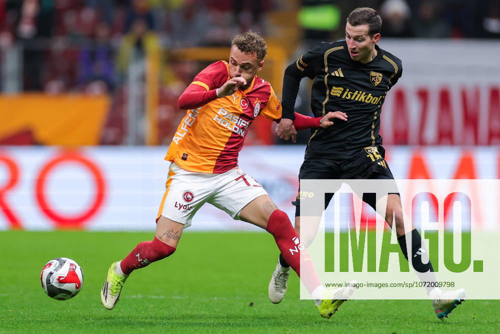 2026-02-01 Galatasaray SK v Kayserispor - Trendyol Super Lig ISTANBUL, TURKEY - FEBRUARY 1: Noa Lang of Galatasaray SK battles for the ball with Denis Makarov of Kayserispor during the Trendyol Super Lig match between Galatasaray SK and Kayserispor at Rams Park Stadium on February 1, 2026 in Istanbul, Turkey. (Photo by BSR Agency) Istanbul Turkey Content not available for redistribution in The Netherlands directly or indirectly through any third parties.