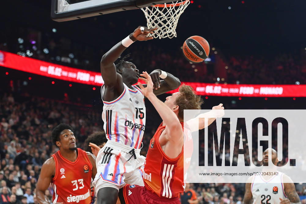 Justus HOLLATZ FCB , action,duel against Mouhamed Faye Paris Basketball Euro League,season 2025 2026, FC Bayern Muenchen Paris Basketball on 03 02 2026 , S A P G A R D EN
