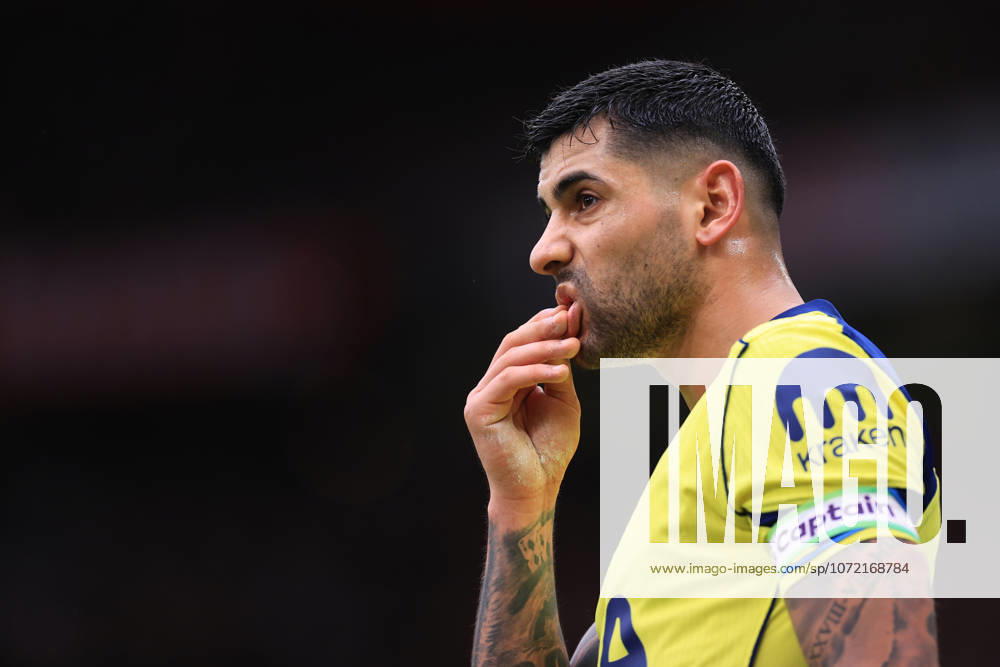 Manchester United gegen Tottenham Hotspur 07. Februar 2026 Manchester Premier League Fußball Manchester United gegen Tottenham Hotspur Cristian Romero von Tottenham Hotspur reagiert nach einer roten Karte Foto von Simon Stacpoole Manchester UK