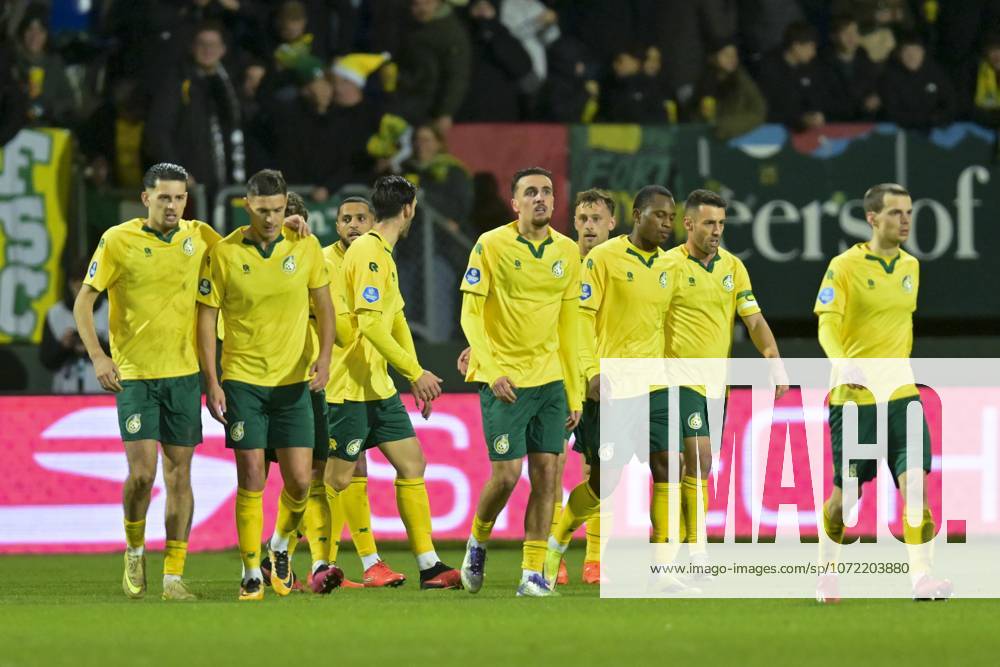 , Fortuna Sittard Stadium , season 2025 2026 , Dutch Eredivisie football , match between Fortuna Sittard and Sparta , picture shows , Fortuna Sittard celebrating 1-0 Fortuna Sittard - Sparta x201377917x