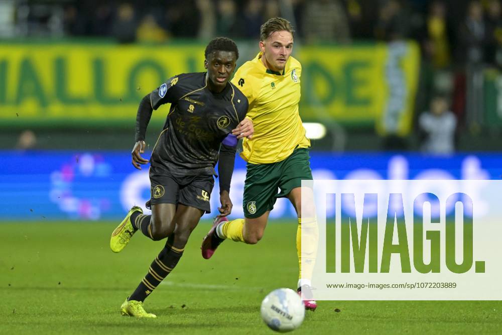 , Fortuna Sittard Stadium , season 2025 2026 , Dutch Eredivisie football , match between Fortuna Sittard and Sparta , picture shows , Sparta player Ayoni Santos, Fortuna Sittard player Philip Brittijn Fortuna Sittard - Sparta x201377934x