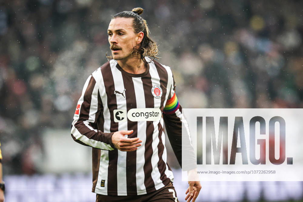 2026 02 07 Football 1 Bundesliga FC St Pauli VfB Stuttgart v l Jackson Irvine FC St Pauli ,7 Portrait DFL regulations prohibit any use of photographs as image sequences and or quasi video