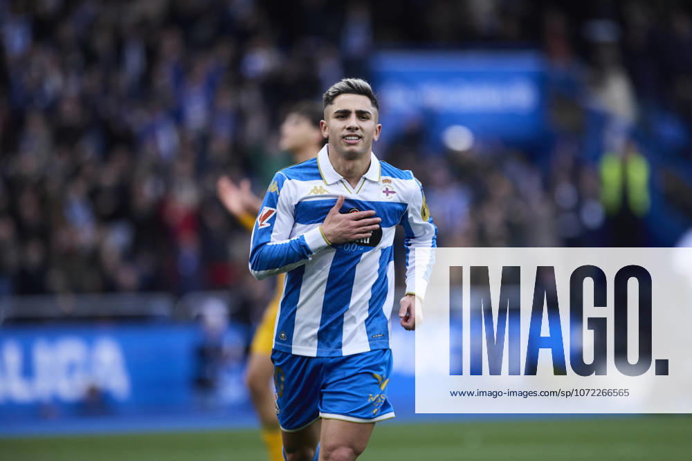 Deportivo de la Coruna v Albacete Balompie - LaLiga Hypermotion A CORUNA, SPAIN - FEBRUARY 8: Yeremay Hernandez of Deportivo de la Coruna celebrates after scoring his team s first goal during to the LaLiga Hypermotion match between Deportivo de la Coruna and Albacete Balompie at Abanca Riazor Stadium on February 8, 2025 A Coruna, Spain. (Photo by Diego Simon Photo Players Images Magara Press) A Coruna Abanca Riazor Stadium Spain