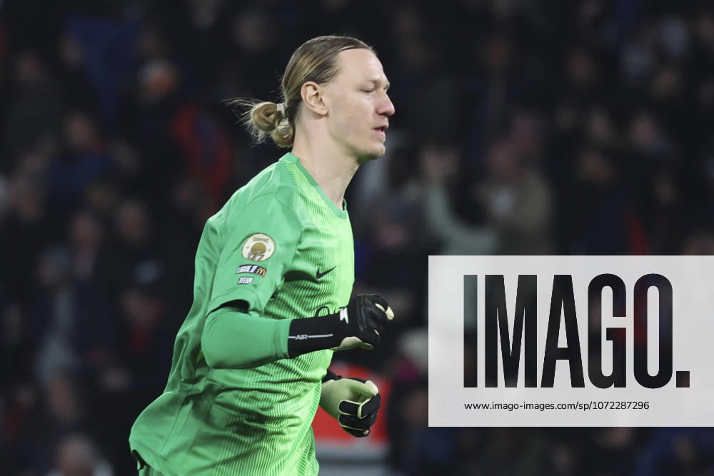 Joie sur le 2eme but de Ousmane Dembele (PSG) - Matvey Safonov (PSG)