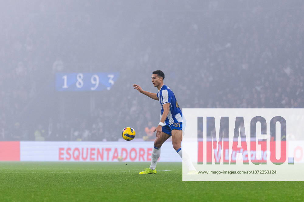 FC Porto Vs Sporting for the Portuguese First League in Porto - 09 Feb 2026 FC Porto s player, Alberto Costa, in action during the classic match for the Portuguese First League between FC Porto and Sporting CP at Dragon Stadium. Final score; FC Porto 1:1 Sporting CP Porto Portugal