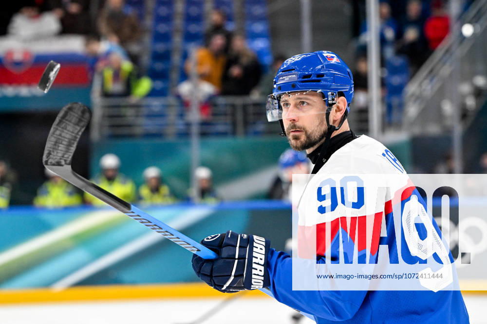 Milano, Santa Giulia Ice Hockey Arena, Winter Olympics Slovakia Finland Ice Hockey , Tomas Tatar of Slovakia warming up before the game Milano Santa Giulia Ice Hockey Arena Lombardy Italy