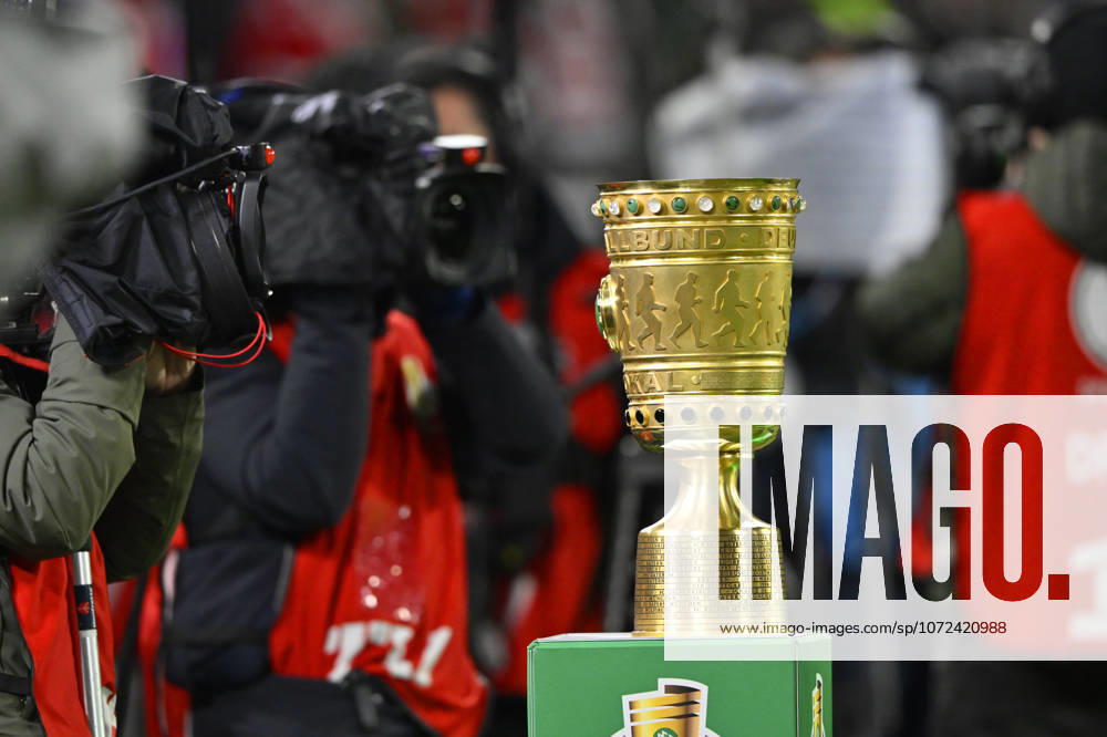 Cup trophy on podium DFB Pokal TV camera FC Bayern Muenchen FCB vs RB Leipzig RBL DFB Pokal quarter final 11 02 2026 DFL REGULATIONS PROHIBIT ANY USE OF PHOTOGRAPHS AS IMAGE SEQUENCES AND OR QUASI VIDEO FC Bayern Muenchen FCB vs RB Leipzig RBL