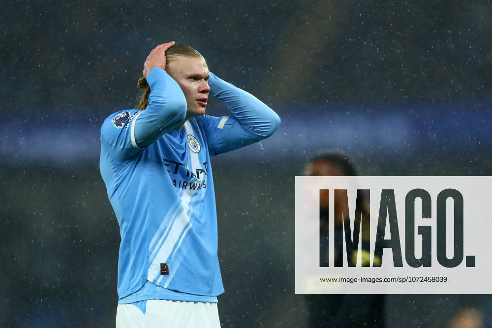 Manchester City v Fulham, Premier League Erling Haaland of Manchester City looks dejected during the Manchester City v Fulham Premier League match at the Etihad Stadium, Manchester, England on 11 February 2026 Credit: Luke Williams Every Second Media Editorial use only. All images are copyright Every Second Media Limited. No images may be reproduced without prior permission. All rights reserved. Premier League and Football League images are subject to licensing agreements with Football DataCo Limited. see https: www.football-dataco.com