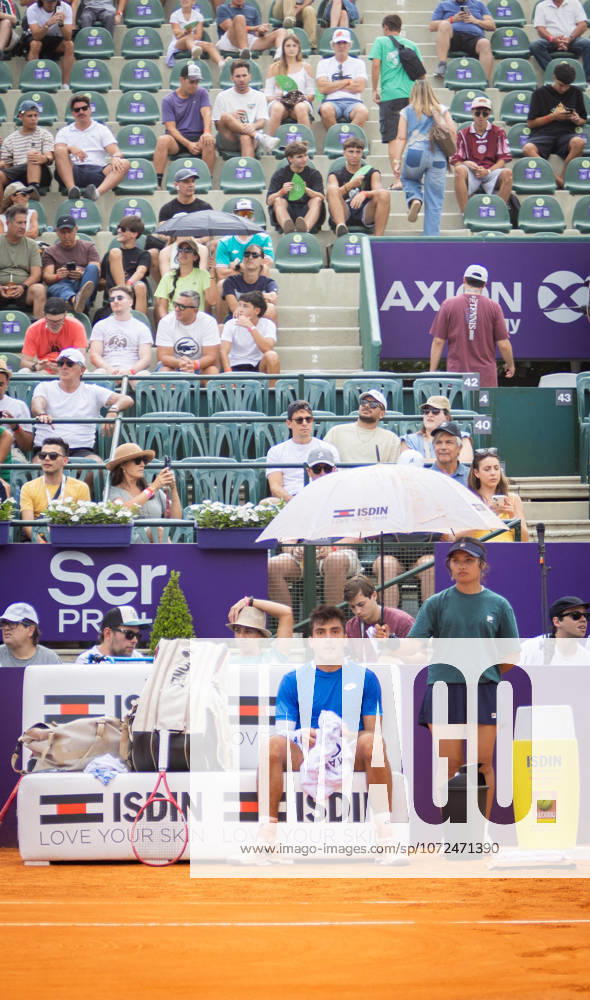 TENNIS - Internazionali di Tennis - Argentina Open 2026 ATP, Tennis Herren 250 Buenos Aires Argentinian player Roman Burruchaga cooling at ATP 250 Argentina Open 2026 (in Buenos Aires Lawn Tennis Club) during Argentina Open 2026 ATP 250 Buenos Aires , International Tennis match in Buenos Aires, Argentina, February 11 2026 Buenos Aires Argentina
