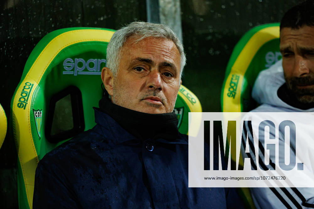 Jose Mourinho seen during Liga Portugal game between CD Tondela and SL Benfica (Maciej Rogowski Ball Raw Images) Tondela Estadio Joao Cardoso Portugal