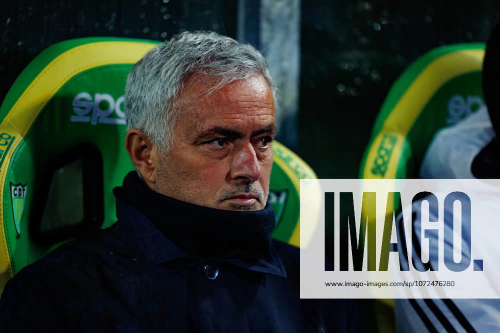 Jose Mourinho seen during Liga Portugal game between CD Tondela and SL Benfica (Maciej Rogowski Ball Raw Images) Tondela Estadio Joao Cardoso Portugal