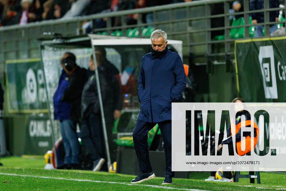 Jose Mourinho seen during Liga Portugal game between CD Tondela and SL Benfica (Maciej Rogowski Ball Raw Images) Tondela Estadio Joao Cardoso Portugal