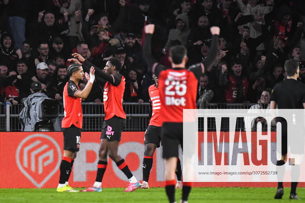 Joie des joueurs du Stade Rennais apràs le but de Breel Embolo (Stade Rennais)