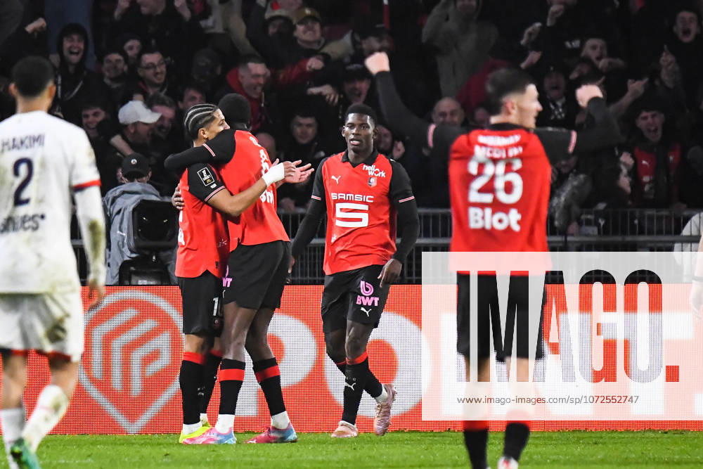 Joie des joueurs du Stade Rennais apràs le but de Breel Embolo (Stade Rennais)