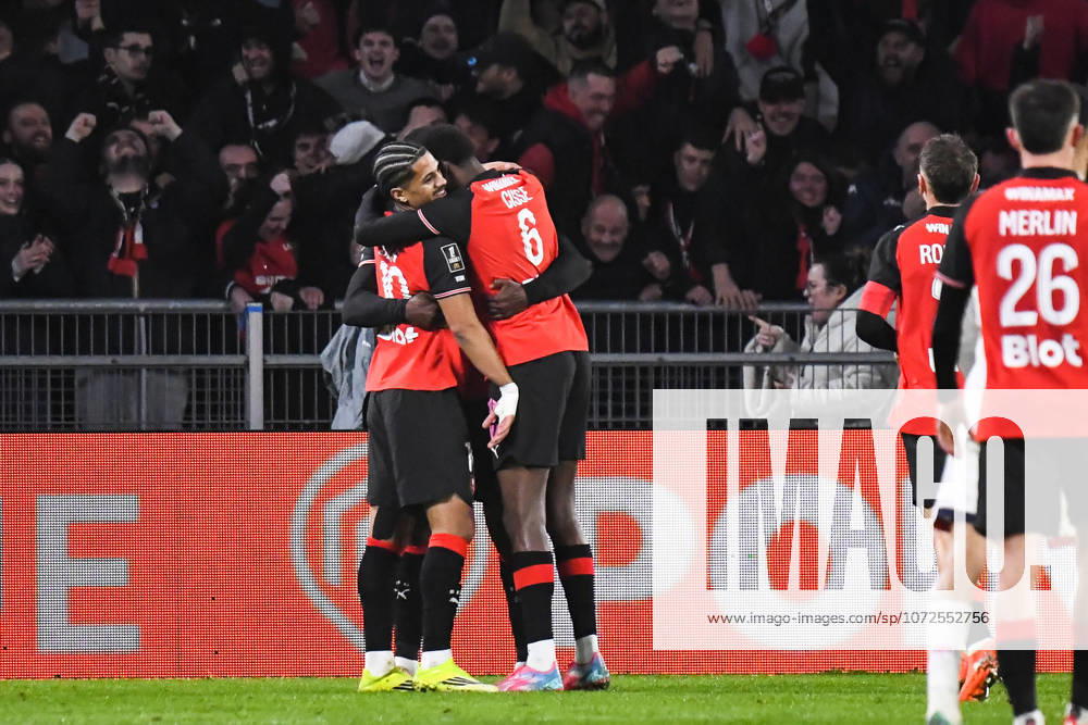 Joie des joueurs du Stade Rennais apràs le but de Breel Embolo (Stade Rennais)