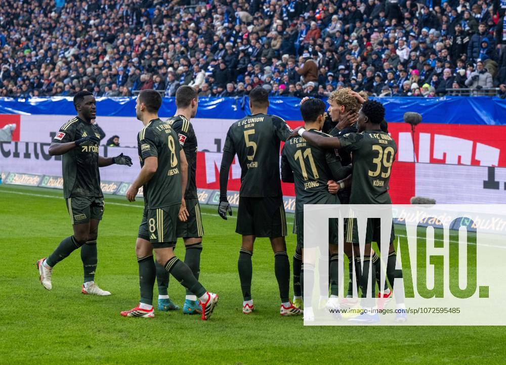 Soccer, Men, Season 2025 2026, 1 Bundesliga 22 Matchday , Hamburger SV 1 FC Union Berlin, Union celebrating after goal to 0 1 by Leopold Querfeld 2 v r , 1 FC Union Berlin , 14 02 2026,