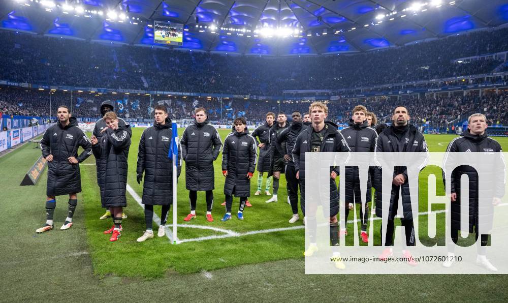 Soccer, Men, Season 2025 2026, 1 Bundesliga 22 Matchday , Hamburger SV 1 FC Union Berlin, Union with the fans, Disappointment after the final whistle, 14 02 2026,