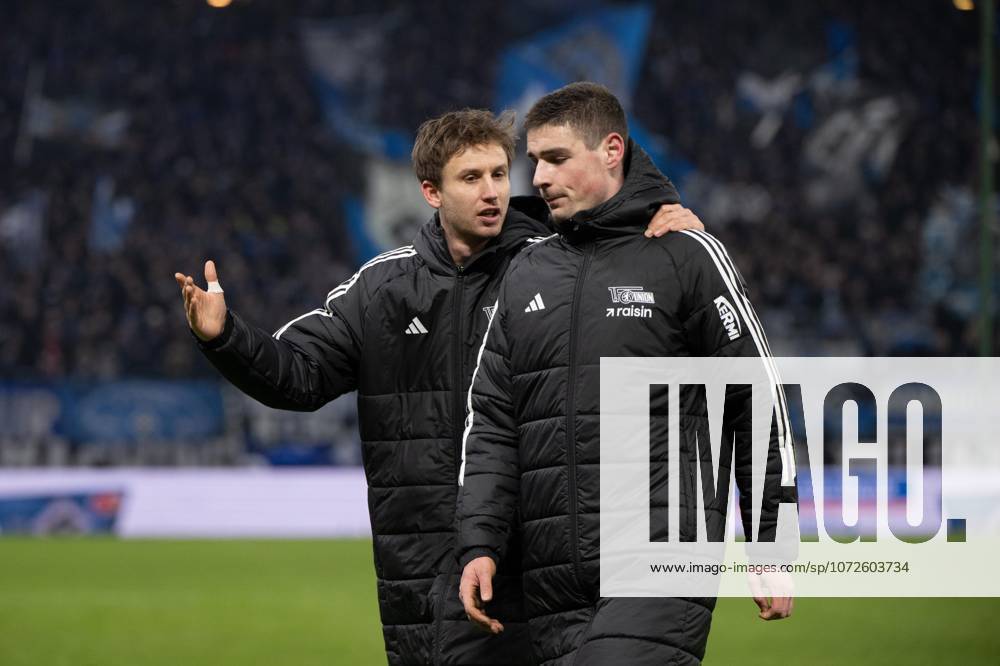 Soccer, Men, Season 2025 2026, 1 Bundesliga 22 Matchday , Hamburger SV 1 FC Union Berlin, f l Goalkeeper Frederik Rönnow 1 FC Union consoles Andrej Ilic 1 FC Union Berlin , Disappointment after the final whistle, 14 02 2026,