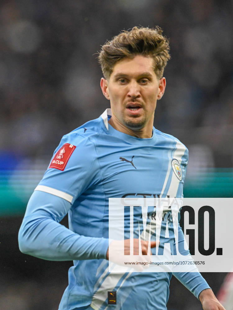 Manchester City v Salford City Emirates FA Cup John Stones of Manchester City during the Emirates FA Cup Fourth Round match at the Etihad Stadium, Manchester 14 02 2026 UK Newspapers OUT