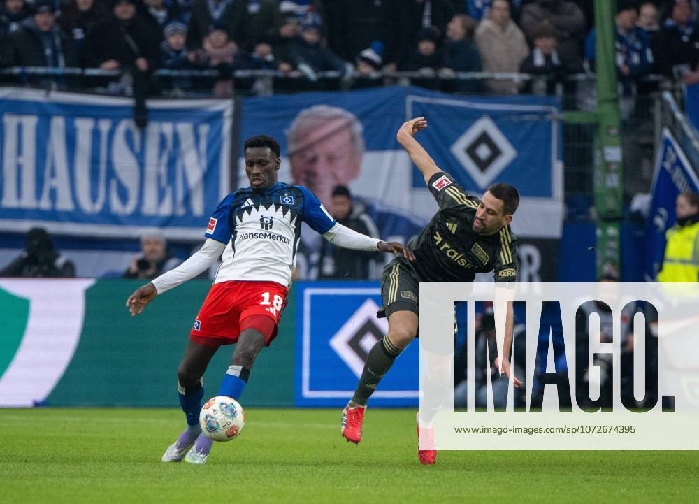 Soccer, Men, Season 2025 2026, 1 Bundesliga 22 Matchday , Hamburger SV 1 FC Union Berlin, v l Bakery Jatta Hamburger SV , Rani Khedira 1 FC Union Berlin , 14 02 2026,