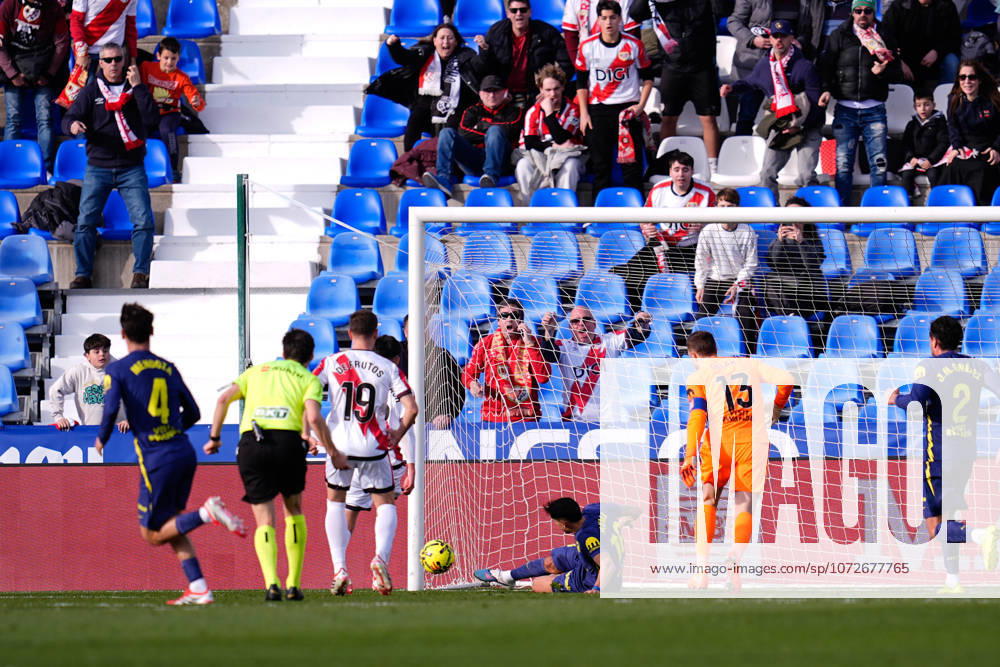 Nahuel Molina of Atletico de Madrid in action during the Spanish League, LaLiga EA Sports, football match played between Rayo Vallecano and Atletico de Madrid at Butarque stadium on February 15, 2026, in Leganes, Madrid, Spain. Leganes Spain - ZUMAa181 20260215_zaa_a181_118